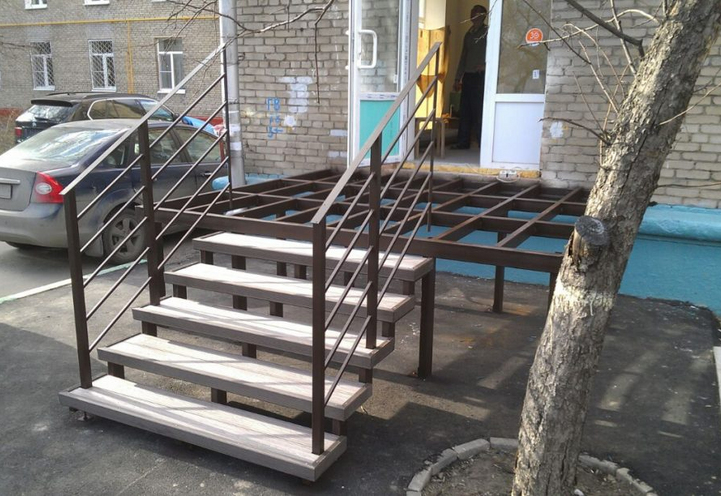 img Зимняя эксплуатация металлических лестниц и крылец